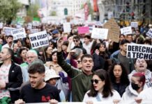 Espanhóis vão às ruas contra aluguéis abusivos em Madrid e Barcelona