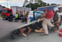 Motociclista fica em estado grave após colisão com caminhão na zona Oeste de Manaus