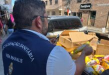 Operação apreende toneladas de alimentos vencidos no Centro de Manaus