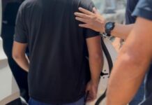 Homem é detido por ameaçar companheira com faca durante palestra sobre violência doméstica