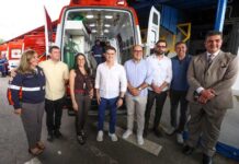 Prefeito David Almeida amplia frota do Samu com cinco novas ambulâncias