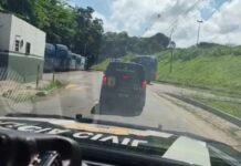Homem é preso suspeito de assediar adolescentes pela internet