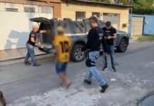 Pais que fugiram do interior do AM para não pagar pensão são presos em Manaus