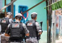 ROCAM apreende arma após suspeito armado fugir de kitnet