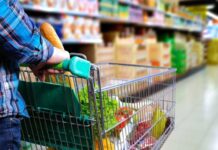Ministério Público apura suspeita de venda de alimentos vencidos em supermercado de Manaus