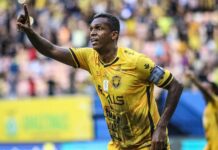 Ex-atacante Jô, com passagens por Corinthians e Amazonas, é preso pela quarta vez por dívida de pensão alimentícia