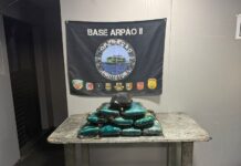 PM apreende 15 kg de drogas escondidas em compressor dentro de embarcação no AM