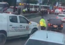 Motociclista de 25 anos morre após bater em poste e árvore na Zona Leste de Manaus