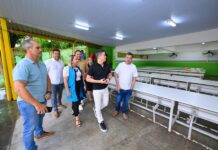 Prefeito de Manaus se afasta por 10 dias e vice assume comando da prefeitura
