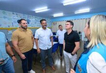 Prefeito David Almeida acaba com burocracia nas escolas com o Proesc e transforma pequenos reparos em política pública que gera emprego nos bairros