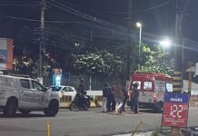 Mulher fica gravemente ferida após ser atropelada por motocicleta na Avenida Rodrigo Otávio, em Manaus