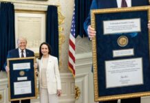 María Corina Machado entrega medalha do Nobel da Paz a Trump durante reunião na Casa Branca