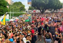 Carnaval 2026: cresce a busca por informações sobre feriado e funcionamento do comércio