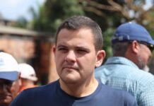 Prefeito em exercício Renato Junior lamenta morte de criança em naufrágio no Encontro das Águas