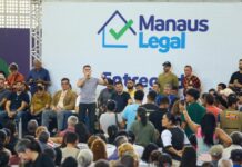 David Almeida entrega 1,5 mil títulos de imóveis e atinge marca de 16 mil registros definitivos