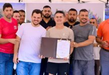David Almeida assina ordem de serviço para reforma do CEL Zezinho, na Zona Leste de Manaus