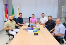 Prefeito David Almeida assina nomeação de mil aprovados em concurso da Semed