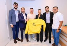 Prefeito David Almeida firma parceria com a 99 para criar ponto de apoio a motociclistas em Manaus
