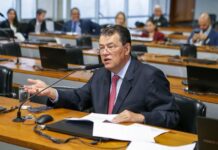 Com articulação de Eduardo Braga, comissão aprova novas regras do seguro defeso