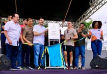 Prefeito David Almeida entrega complexo esportivo revitalizado após 20 anos de abandono na Zona Norte de Manaus