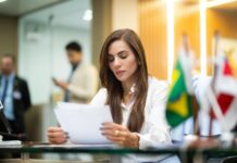 Débora Menezes (PL) acompanha caso de abuso sexual contra crianças em escolinha de futebol em Manaus