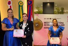 Cileide Moussallem é homenageada com maior honraria do Mérito da Mulher no TCE-AM