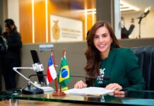 Débora Menezes celebra conquistas sociais no Dia do Parlamento Brasileiro
