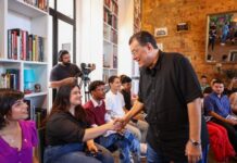 Eduardo Braga participa de diálogo com jovens e defende oportunidades para o futuro do Amazonas