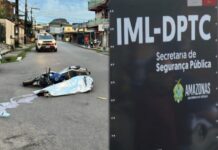MOTOCICLISTA MORRE APÓS SER ATINGIDO POR MICRO-ÔNIBUS E MOTORISTA FOGE SEM PRESTAR SOCORRO EM MANAUS
