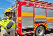 Treinamento do Corpo de Bombeiros simula combate a incêndio em área de difícil acesso em Manaus