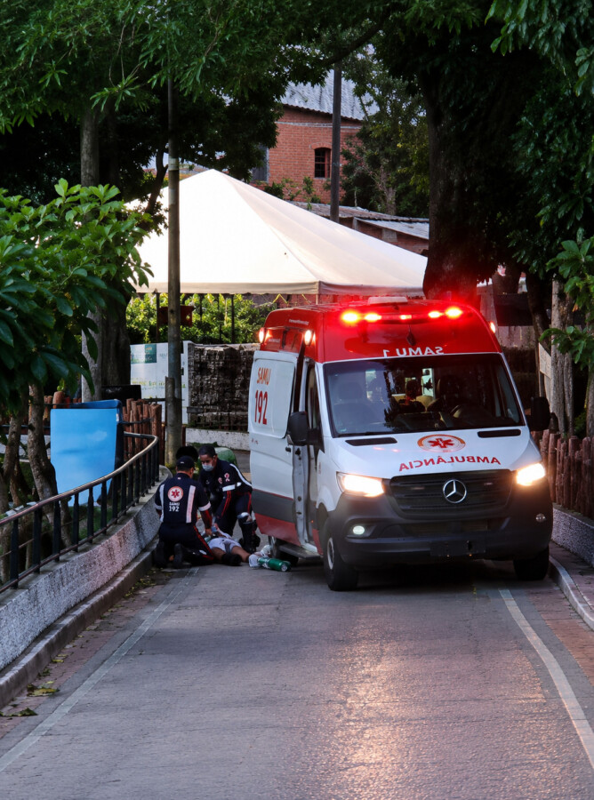 Capitão da FAB morre durante corrida na Lagoa do Japiim. Capitão da FAB morre em Manaus após passar mal durante corrida na Lagoa do Japiim.