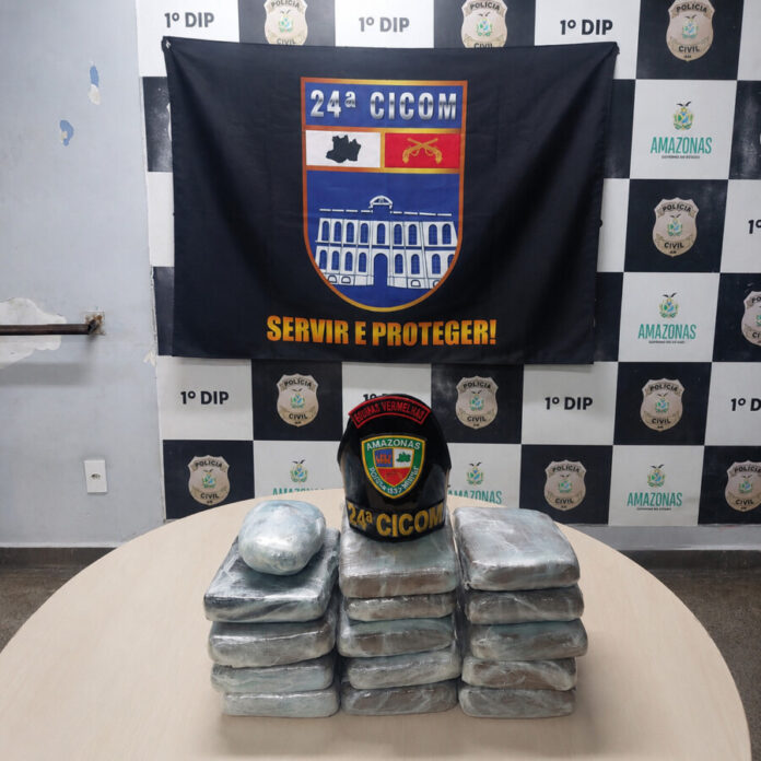 Apreensão de skunk em Manaus realizada pela Polícia Militar na área da Balsa Amarela.