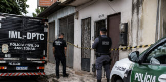 JOVEM É ENCONTRADO MORTO DENTRO DE QUITINETE NO BAIRRO CRESPO, EM MANAUS Jovem encontrado morto no Crespo dentro de quitinete em Manaus.