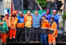 Prefeito Renato Junior acompanha avanço do recapeamento no bairro da União e confere de perto os resultados com moradores