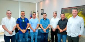Prefeito Renato Junior reforça compromisso com a saúde dos servidores em reunião com operadora do Manausmed
