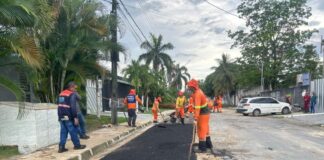 Prefeitura de Manaus intensifica recuperação asfáltica no bairro Flores e fortalece mobilidade urbana na zona Centro-Sul