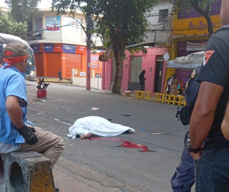 Vendedor atropelado em Manaus morreu após ser atingido por veículo no Centro da capital.