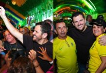 ‘Rua da Copa’ é inaugurada na Compensa com decoração feita por garis artistas em Manaus