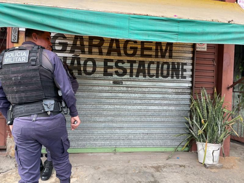 Jovem encontrado morto no Crespo dentro de quitinete em Manaus.
