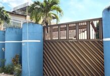 ADOLESCENTE DESAPARECIDA É ENCONTRADA EM IMÓVEL NO BAIRRO PETRÓPOLIS, EM MANAUS, E CASO APURA POSSÍVEL REDE DE EXPLORAÇÃO SEXUAL Adolescente desaparecida encontrada no bairro Petrópolis em Manaus durante ação que apura possível rede de exploração sexual.