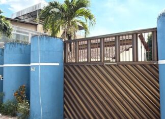 ADOLESCENTE DESAPARECIDA É ENCONTRADA EM IMÓVEL NO BAIRRO PETRÓPOLIS, EM MANAUS, E CASO APURA POSSÍVEL REDE DE EXPLORAÇÃO SEXUAL Adolescente desaparecida encontrada no bairro Petrópolis em Manaus durante ação que apura possível rede de exploração sexual.
