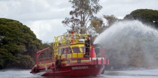 EMBARCAÇÃO DOS BOMBEIROS REFORÇARÁ SEGURANÇA NO FESTIVAL DE PARINTINS 2026 Embarcação dos Bombeiros reforça segurança no Festival de Parintins 2026.