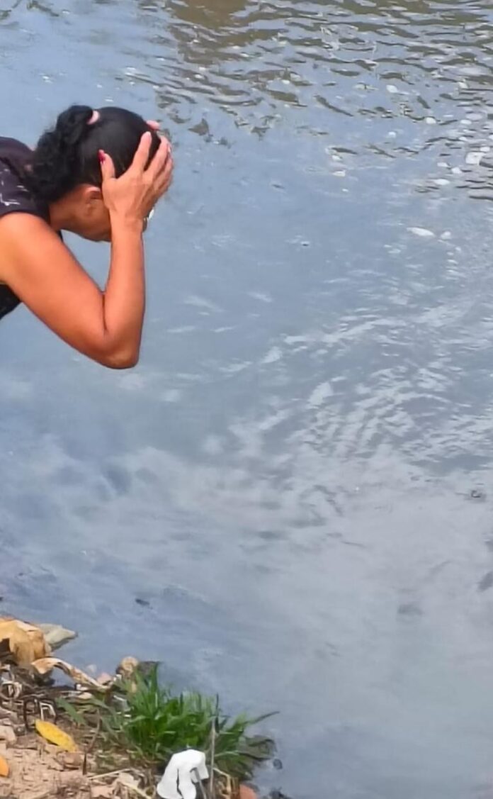 Jovem morto na Compensa foi encontrado em rip-rap na avenida Brasil em Manaus.