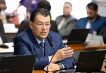 Eduardo Braga é cotado para ser relator do Orçamento 2027