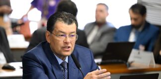 Eduardo Braga é cotado para ser relator do Orçamento 2027