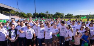 Governador Roberto Cidade participa de caminhada para celebrar mais de 300 transplantes realizados no Hospital Delphina Aziz