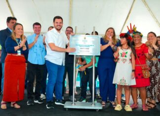 Prefeito Renato Junior entrega USF Santos Dumont revitalizada e amplia atendimento para 25 mil moradores em Manaus
