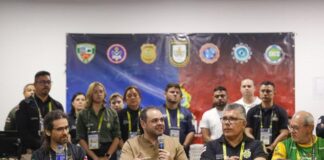 Festival de Parintins 2026: Governador Roberto Cidade destaca compromisso e experiência de órgãos integrados em visita ao CICC-L