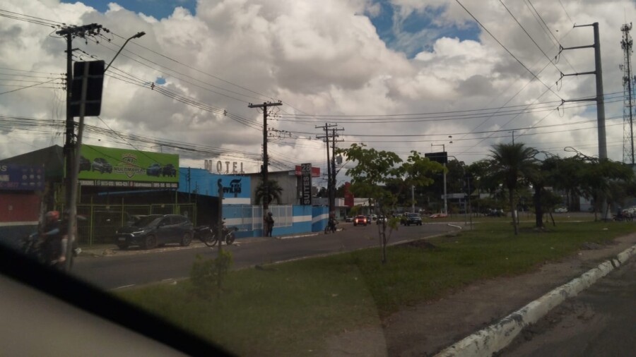 Suspeitos presos por atentado contra PM em Manaus.