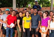 Deputada estadual Débora Menezes discute prioridades e desenvolvimento em Manacapuru